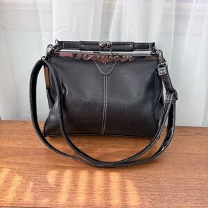 Vintage Inspired Black Oil Wax PU Leather Kisslock Handbag Shoulder Bag Purse